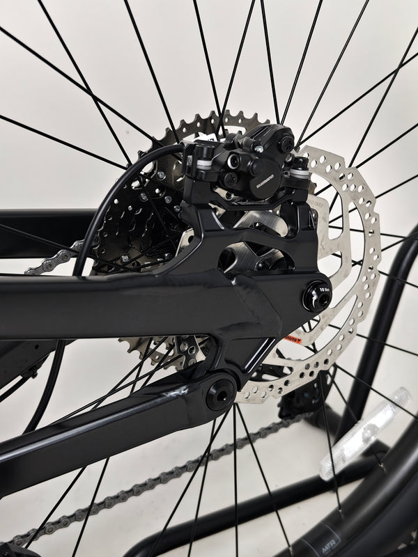 Full view of the 2025 Boardman MTR 8.8 bike parked, excellent condition, Medium, RRP: £1,600.00