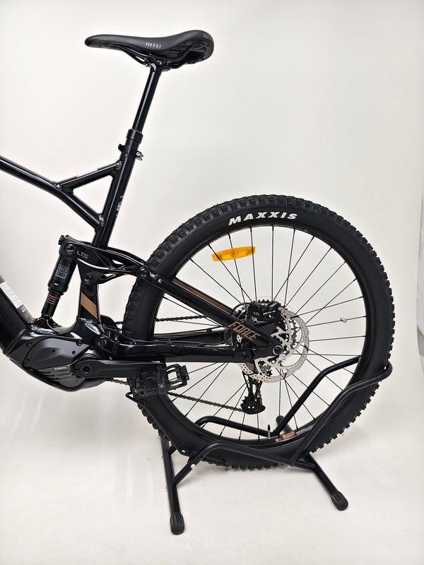 Feature-rich close up of the Shimano STePS motor on GT E Force Amp+ Full Suspension e-Bike 2024, in excellent condition, XL, only 51 miles, at price £2,250.