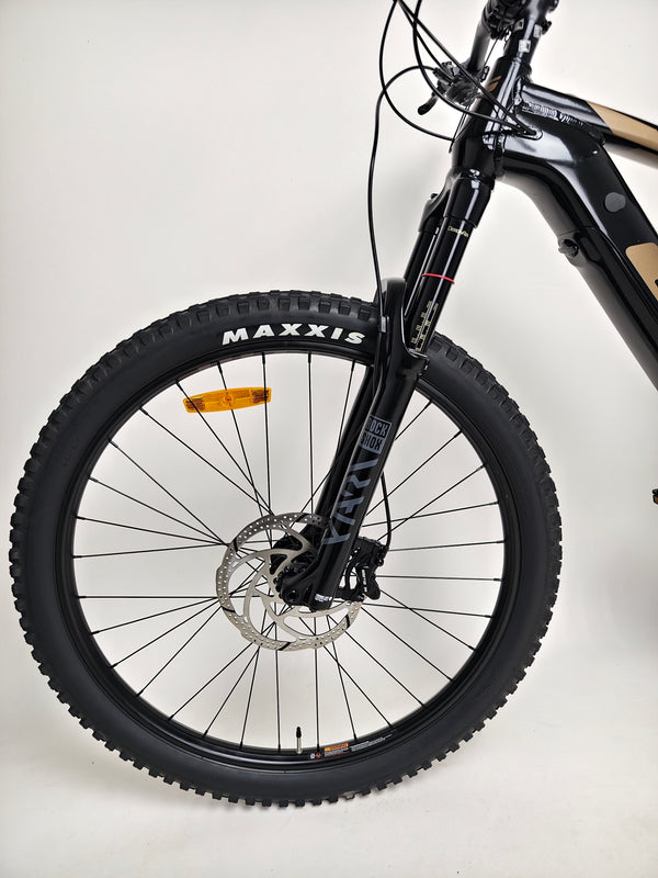 GT E Force Amp+ Full Suspension e-Bike 2024 with full view of frame and components, XL size, excellent condition, 51 miles, at price £2,250.