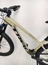 Trek ROSCOE 9 2024 Mountain Bike color gradient close-up, Excellent Condition, Medium size, originally RRP: £1,850.00, available for £1,090.00 at eMado.
