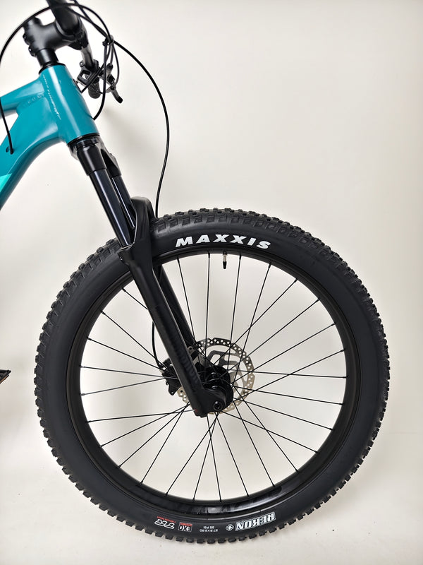 Trek ROSCOE 7 2021 mountain bike with focus on its overall bike setup, XL size, available for £590 from a former RRP of £1,150.