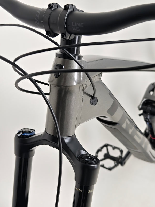 Dynamic view of Trek Slash 7 Gen 5 mountain bike in X-LARGE size, complete with Lyrik suspension and SLX features, RRP: £2,775.00, now on sale for £1,760.00, including free quick delivery.