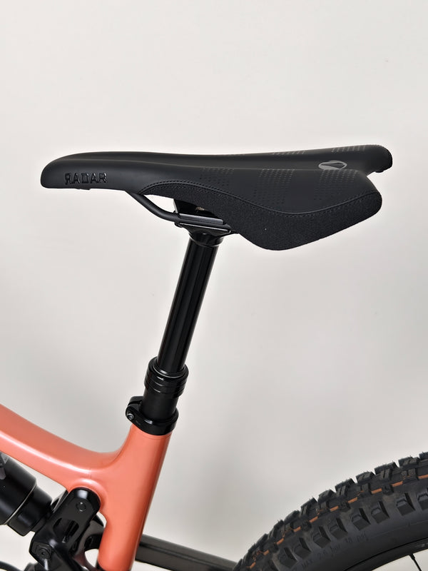 Wide view of the Rocky Mountain Altitude Carbon 70 2022, ideal for mountain biking enthusiasts for £2,590.00 with free UK delivery.