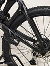 Giant Reign Advanced Pro 2 29 Carbon bike with focus on dropper post feature, showcasing functionality, in Very Good Condition, LARGE, RRP £4,499.00, available for £1,790.00!