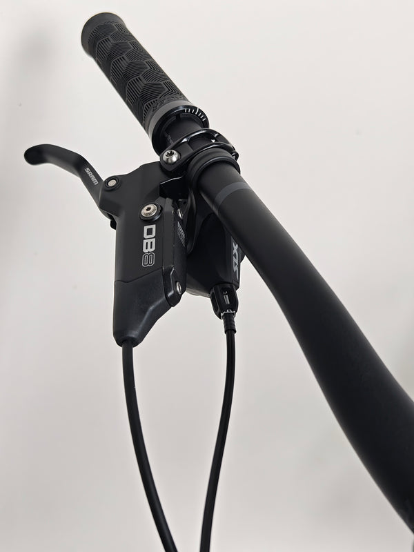 TREK Fuel EX 9.7 Gen 6 2023 FS CARBON / M-L / FOX / RRP: £4,175.00 / LIKE NEW! / Get it for £2,090.00 including FREE UK Delivery! - Demonstration of bike accessories included.