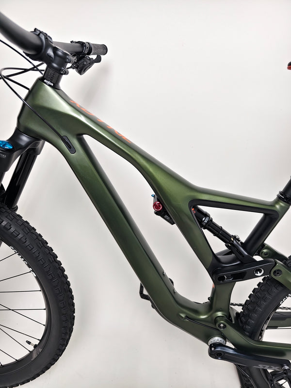 Orbea Rallon M20 Carbon 2021/ LARGE / FOX 38 / RRP: £4,259.00 / Very Good Condition! brake callipers and rotors close-up