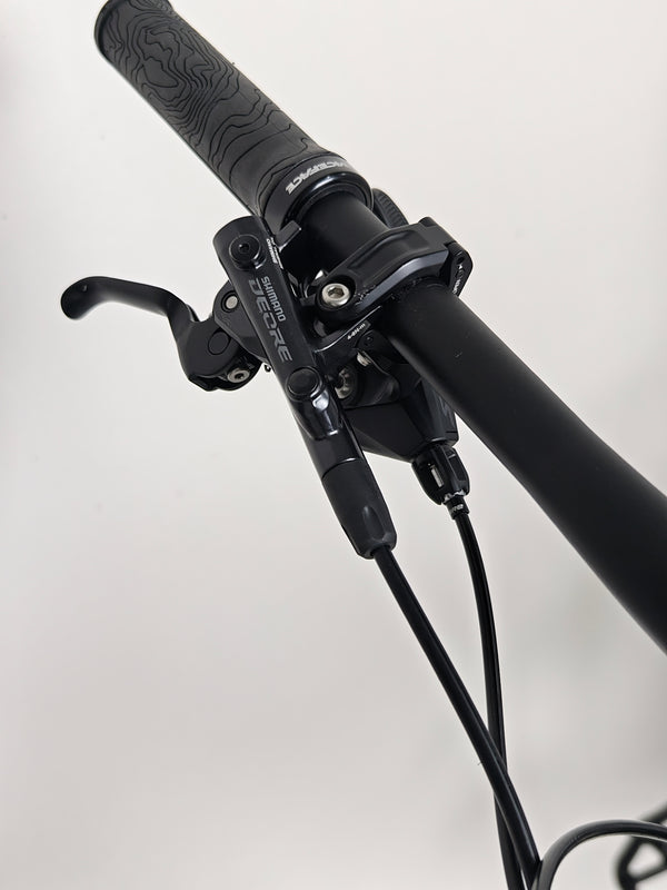 Orbea Rallon M20 Carbon 2021/ LARGE / FOX 38 / RRP: £4,259.00 / Very Good Condition! 29-inch wheel and tyre tread detail