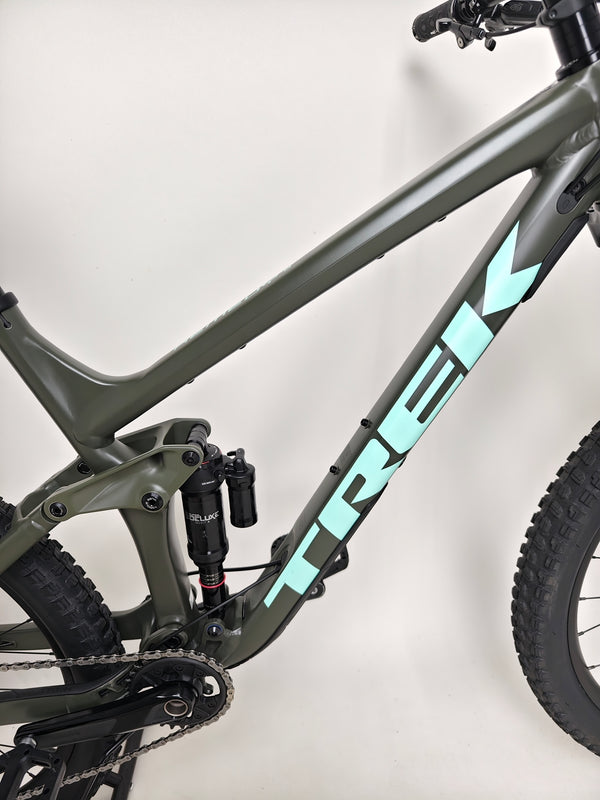 Trek Remedy 8 2023 LARGE — front brake rotor and fork arch view