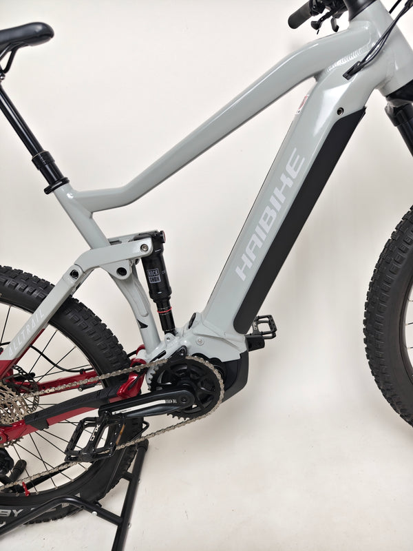 Image of the Haibike AllTrail 5 27.5 2022 Full Suspension e-Bike focusing on the Yamaha PW-ST motor. Excellent condition, available for £1,870.00 at eMado!