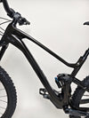Showing off the RockShox Lyrik fork on the 2023 Lapierre Zesty AM CF 8.9 Large, priced at £2,850.