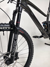 Front view of the 2023 Lapierre Zesty AM CF 8.9 Large equipped with Lyrik select+ fork. Secure it now for £2,850 with free UK delivery.