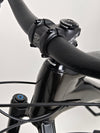 Review of the choice components on the 2023 Lapierre Zesty AM CF 8.9 Large, offered at £2,850.