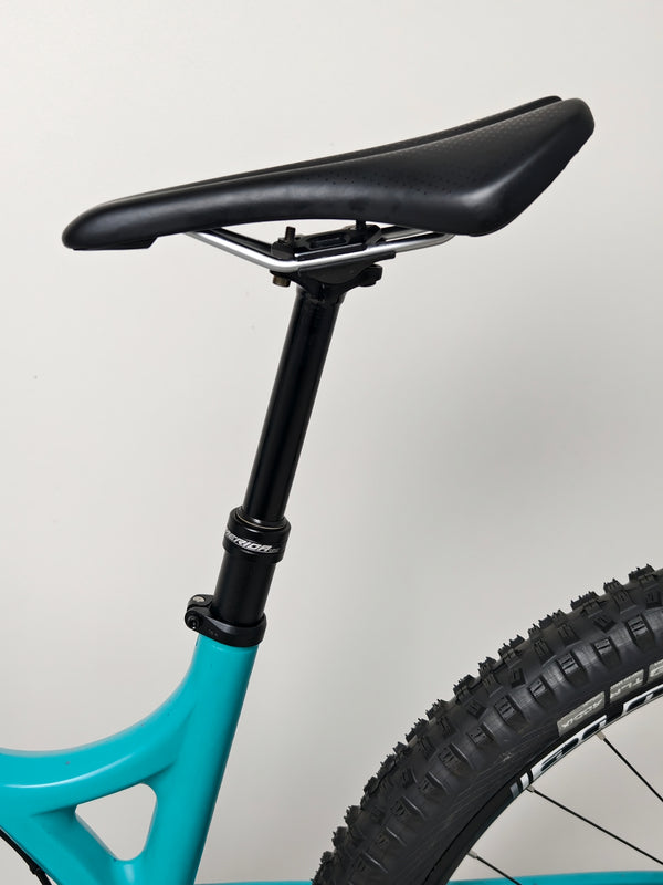Evil Offering V1 Carbon / MEDIUM / Very Good Condition (Read Description)