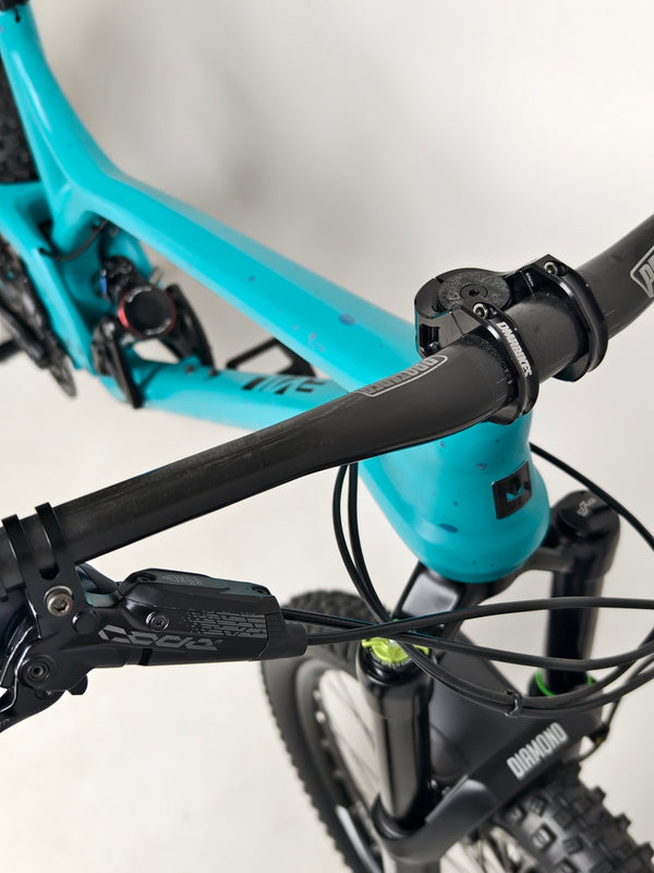 Evil Offering V1 Carbon / MEDIUM / Very Good Condition (Read Description)