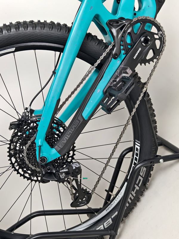 Evil Offering V1 Carbon / MEDIUM / Very Good Condition (Read Description)