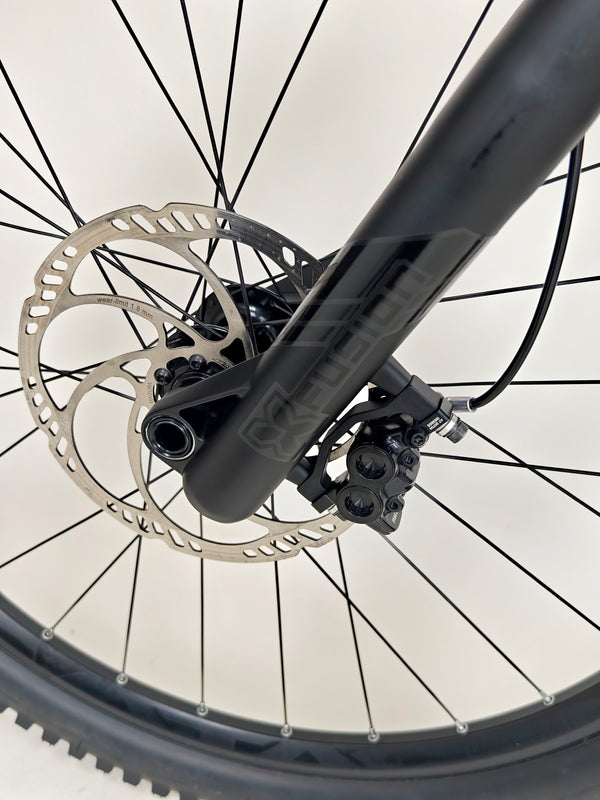 Cube Two15 Pro 27.5 2024 / MEDIUM / Downhill / Excellent Condition