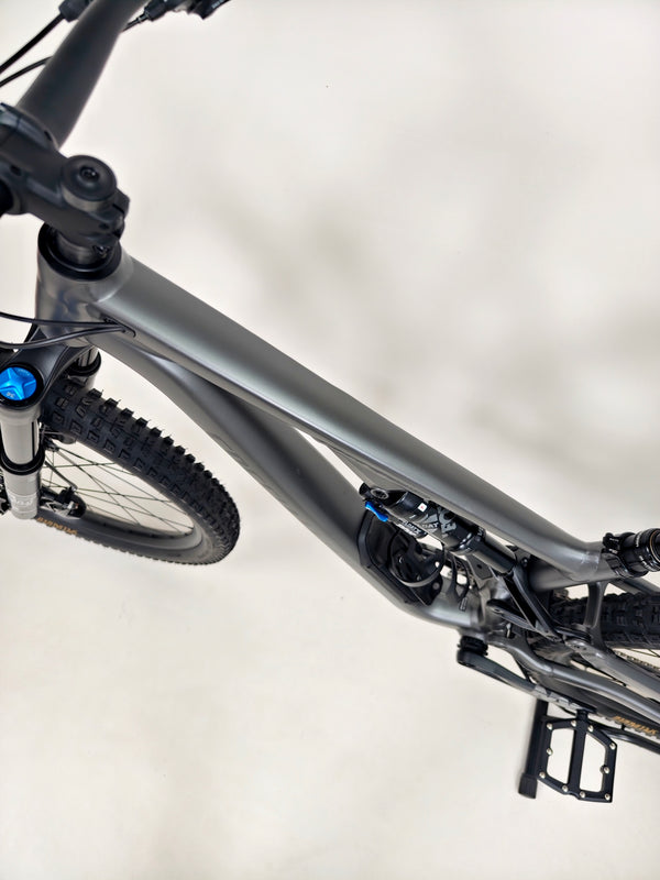 Specialized Stumpjumper EVO Comp Alloy 29 / MEDIUM (S3) / Full Suspension / Very Good Condition