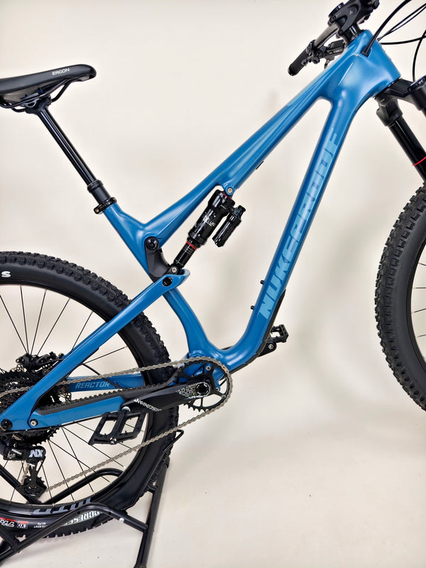 Nukeproof Reactor 290C (Custom Build) / LARGE / Carbon / Very Good Condition