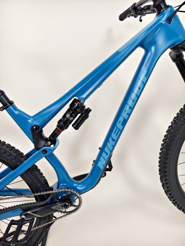 Nukeproof Reactor 290C (Custom Build) / LARGE / Carbon / Very Good Condition