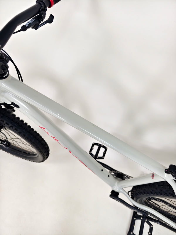 Whyte 905 V5 2023 / LARGE / RRP: £2,099.00 / Very Good Condition