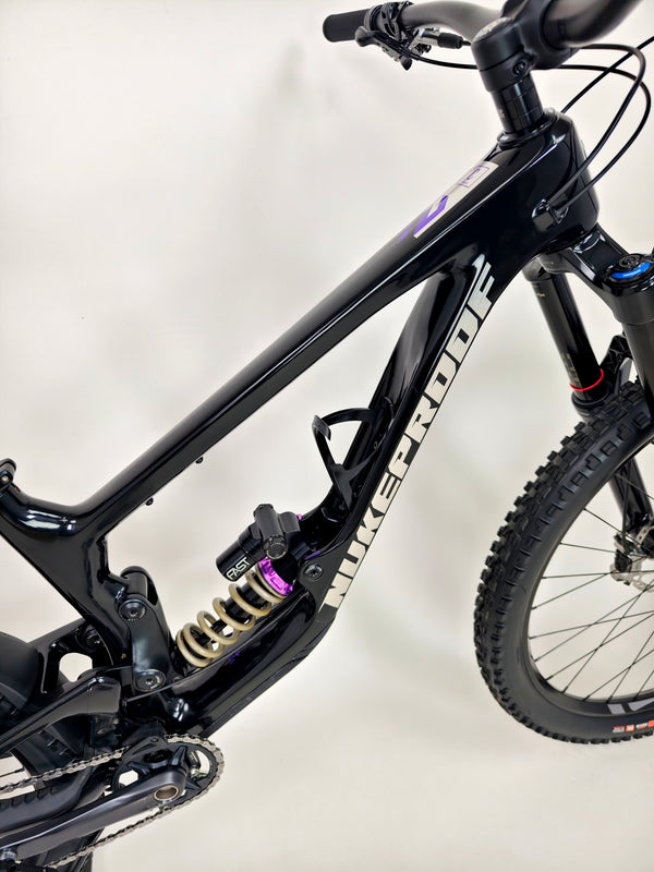 Nukeproof Giga 297 Limited-Edition "Sprung" Carbon 2023 / MEDIUM / Custom Built / Excellent Condition