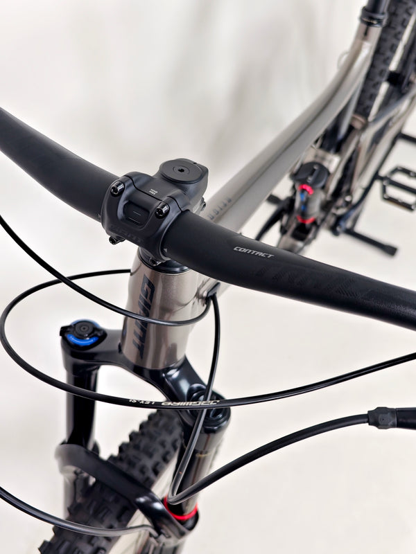 Giant Reign 29 2022 / LARGE / RRP: £2,999.00 / Excellent Condition!