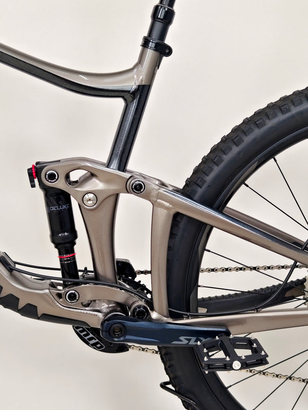 Giant Reign 29 2022 / LARGE / RRP: £2,999.00 / Excellent Condition!