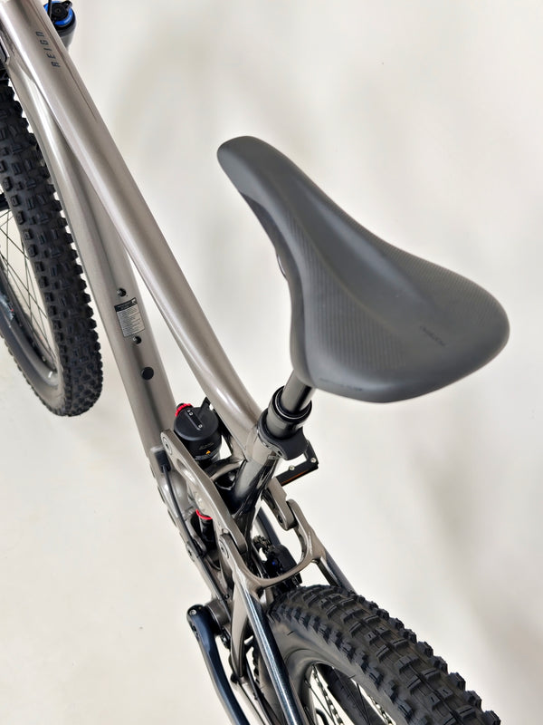 Giant Reign 29 2022 / LARGE / RRP: £2,999.00 / Excellent Condition!