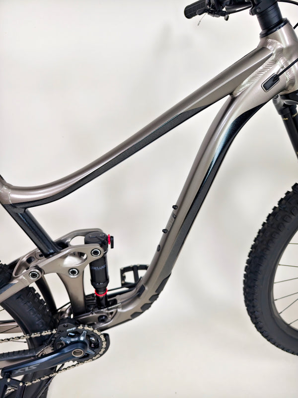 Giant Reign 29 2022 / LARGE / RRP: £2,999.00 / Excellent Condition!