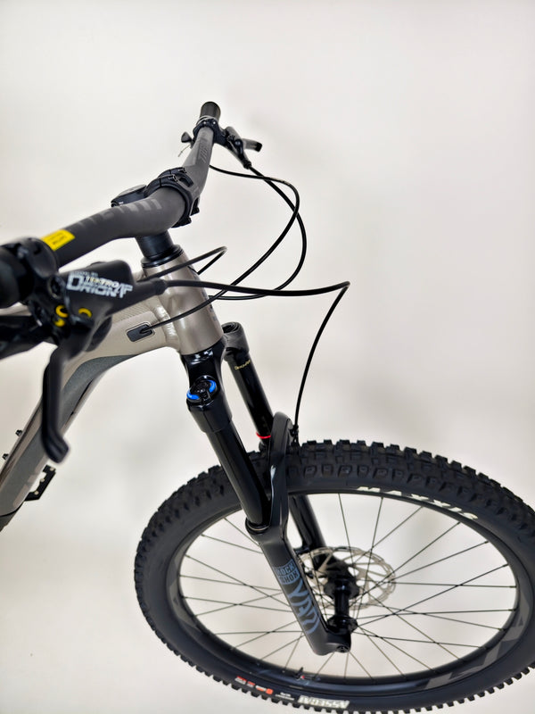 Giant Reign 29 2022 / LARGE / RRP: £2,999.00 / Excellent Condition!