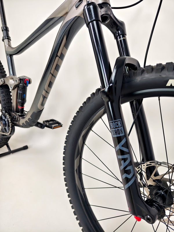 Giant Reign 29 2022 / LARGE / RRP: £2,999.00 / Excellent Condition!