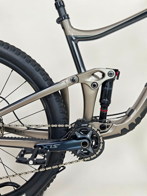 Giant Reign 29 2022 / LARGE / RRP: £2,999.00 / Excellent Condition!