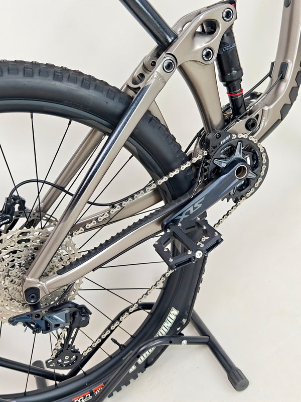 Giant Reign 29 2022 / LARGE / RRP: £2,999.00 / Excellent Condition!