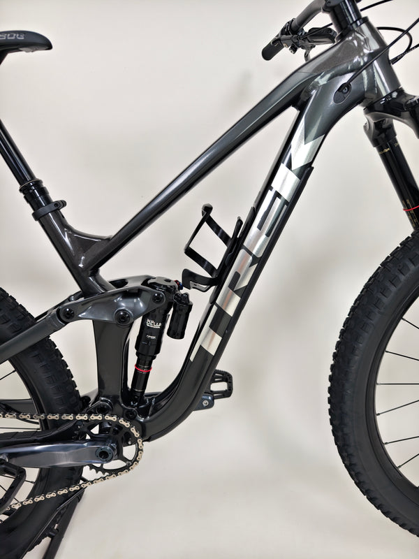 Trek Slash 8 Gen 5 2022 / MEDIUM / RRP: £3,700.00 / Excellent Condition!