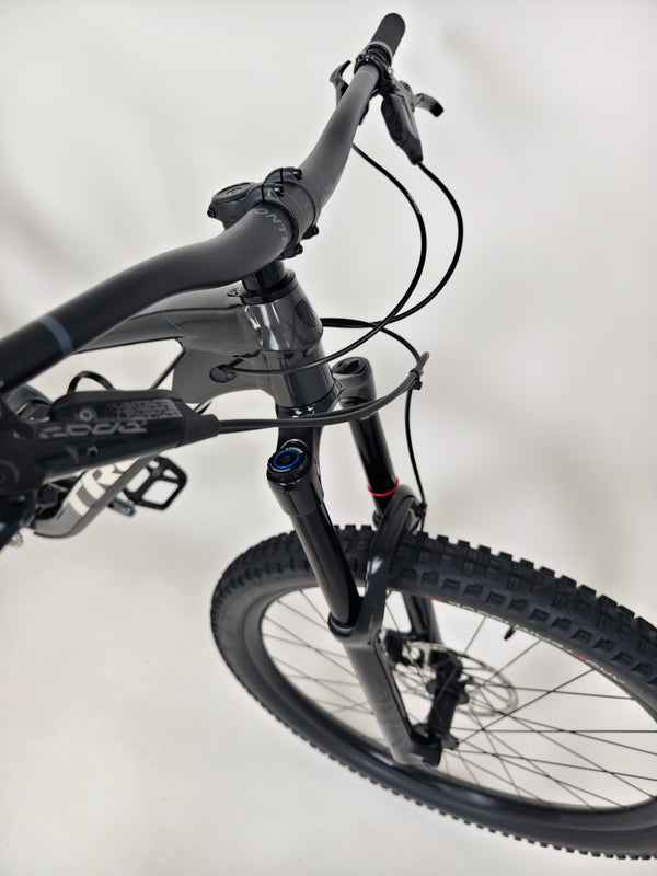 Trek Slash 8 Gen 5 2022 / MEDIUM / RRP: £3,700.00 / Excellent Condition!