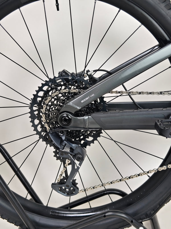 Trek Slash 8 Gen 5 2022 / MEDIUM / RRP: £3,700.00 / Excellent Condition!