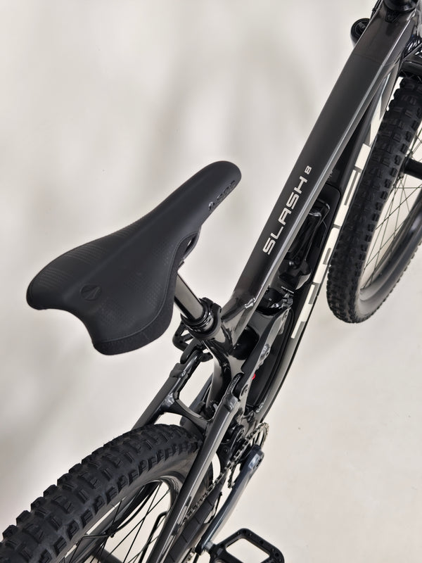Trek Slash 8 Gen 5 2022 / MEDIUM / RRP: £3,700.00 / Excellent Condition!