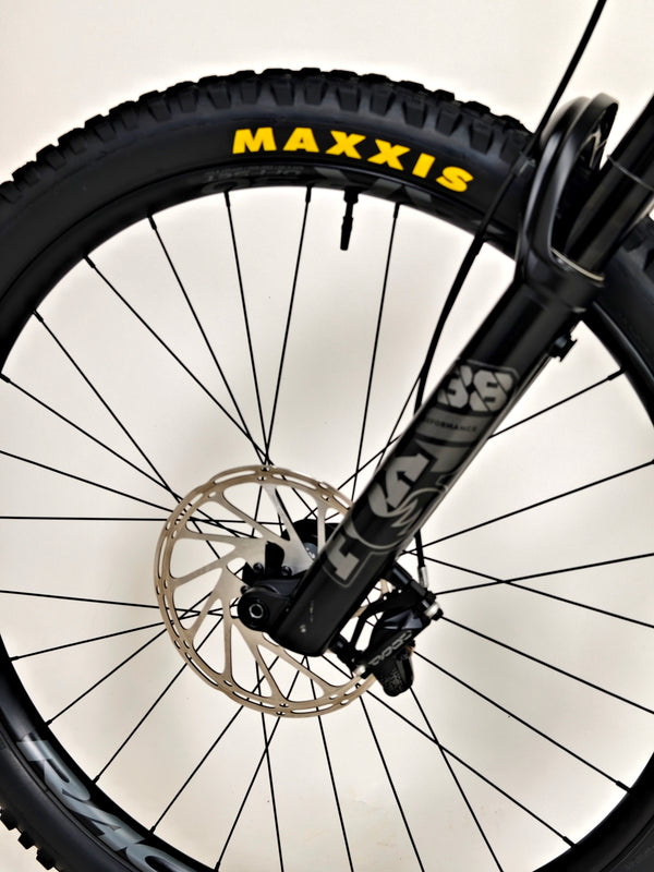 Santa Cruz Megatower 2 GX C 2023 / LARGE / RRP: £7,899.00 / Excellent Condition!