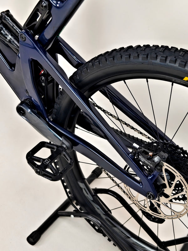 Santa Cruz Megatower 2 GX C 2023 / LARGE / RRP: £7,899.00 / Excellent Condition!