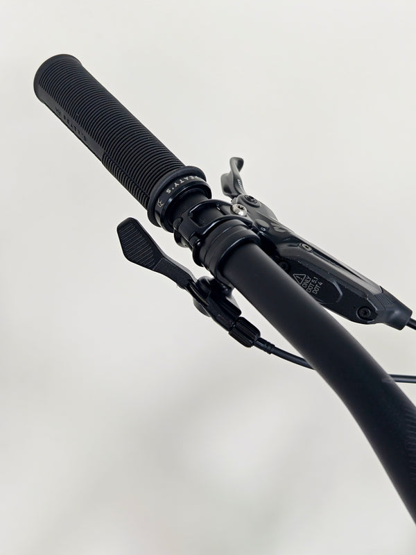 Santa Cruz Megatower 2 GX C 2023 / LARGE / RRP: £7,899.00 / Excellent Condition!