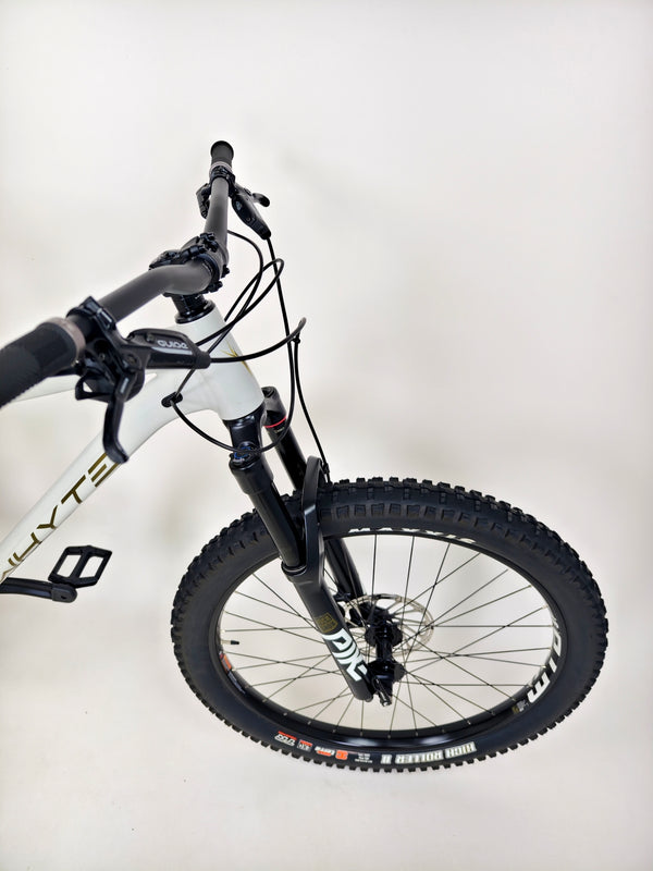 Whyte 905 V4 2022 Mountain Bike / MEDIUM / RRP: £2,099.00 / Very Good Condition!