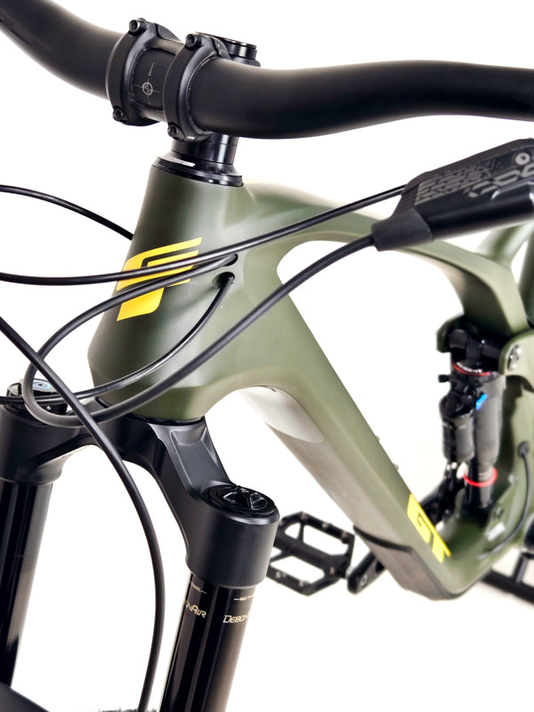 GT Force Carbon Pro Enduro 2023 / LARGE / RRP: £4,700.00 / Excellent Condition!