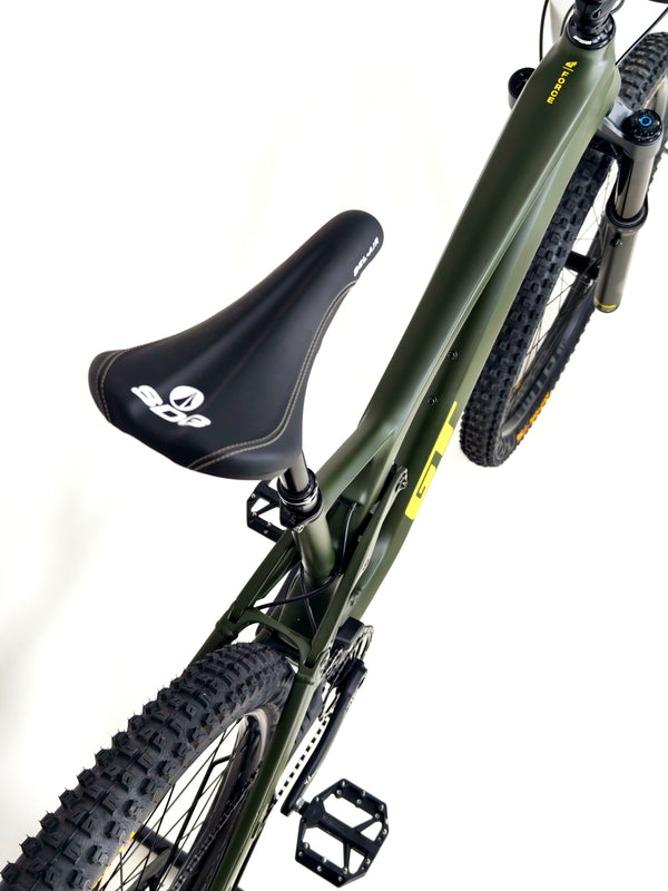 GT Force Carbon Pro Enduro 2023 / LARGE / RRP: £4,700.00 / Excellent Condition!