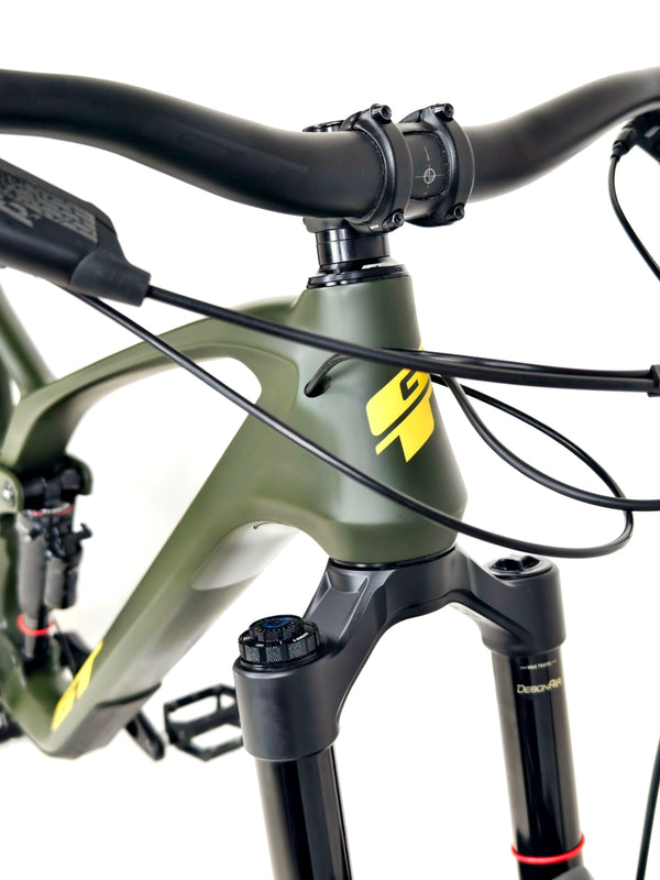 GT Force Carbon Pro Enduro 2023 / LARGE / RRP: £4,700.00 / Excellent Condition!