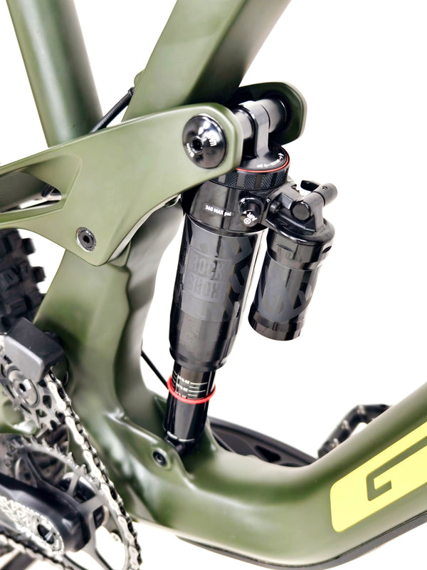 GT Force Carbon Pro Enduro 2023 / LARGE / RRP: £4,700.00 / Excellent Condition!