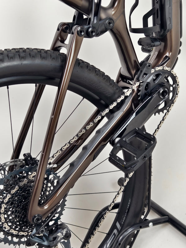 Specialized Stumpjumper Expert 2022 CARBON/ LARGE / FOX/ RRP: £6,000.00/ Excellent Condition!