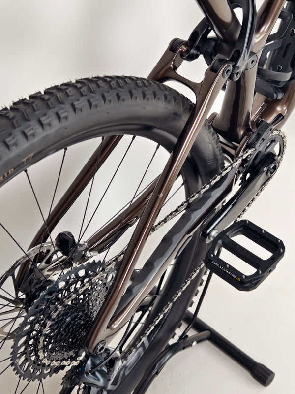 Specialized Stumpjumper Expert 2022 CARBON/ LARGE / FOX/ RRP: £6,000.00/ Excellent Condition!
