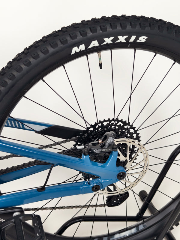 GT Sensor Carbon Pro 2024 / LARGE / RRP £4,200.00 / Very Good Condition!