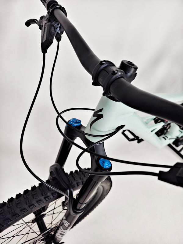 Specialized Status 160 2023 / LARGE (S4) / RRP: £2,900.00 / Very Good Condition