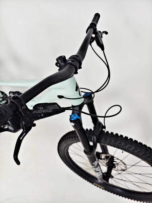 Specialized Status 160 2023 / LARGE (S4) / RRP: £2,900.00 / Very Good Condition